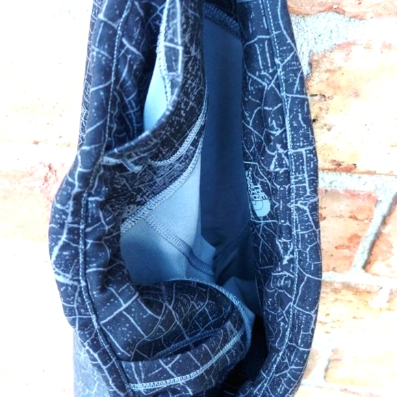 North Face 3/4 Leggings - Picture 8 of 8